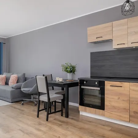 Stylish Pachońskiego With Parking In By Renters * Cracóvia