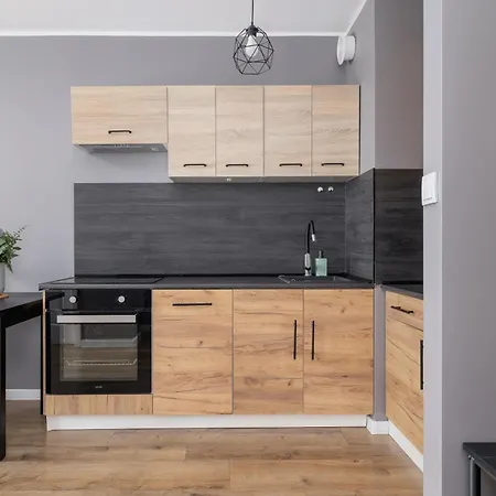 Stylish Pachonskiego With Parking In By Renters דירה