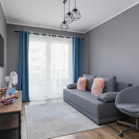 Appartamento Stylish Pachonskiego With Parking In By Renters